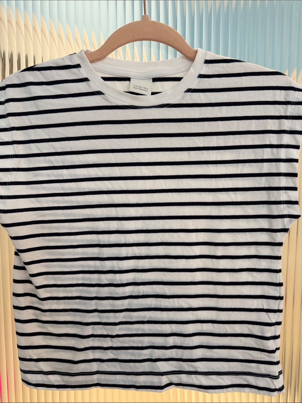Zara White Short Sleeve Crewneck Tee with Black Stripes